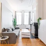 Apartament Vieux - Nice Studio With Terrace
