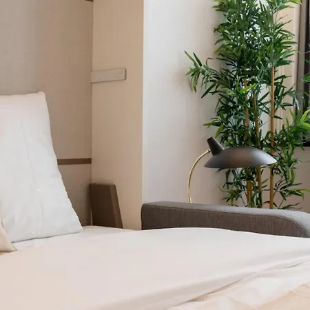 Apartament Vieux - Nice Studio With Terrace *