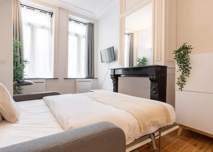 Vieux - Nice Studio With Terrace